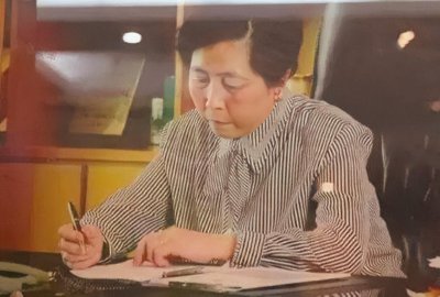 ​陶华碧个人资料简介：大儿子楼盘烂尾，小儿子砸了招牌，老干妈被坑惨了