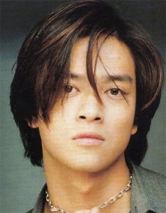 ​陈晓东个人资料简介：曾是四大天王接班人，与恩师反目，情断张柏芝又得罪向太