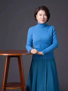 ​董明珠的个人资料详细 简介(身为家喻户晓的女企业家，董明珠也有普通妈妈的烦