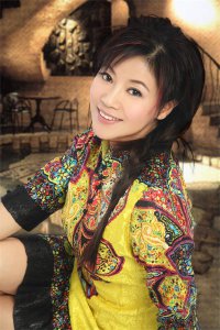 ​歌手苏红个人资料简介：她当年力压韦唯毛阿敏夺冠，如今女儿焦瀚霆成她最大的