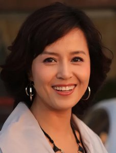 ​演员于莉红个人资料：和马诗红从校园到婚纱，恩爱22年，如今53岁仍无儿无女
