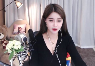 ​“苏恩Olivia”复播引超管关注，直言跳舞主播门槛不高