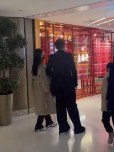 ​汪小菲疑似被曝新恋情 携女伴共度平安夜被偶遇
