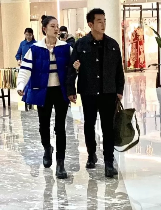郑恺老婆现在是谁（郑恺与老婆苗苗的最新消息）