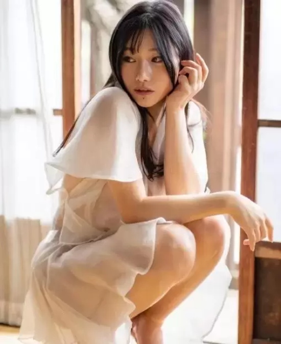 一起认识下三叶千春小姐姐
