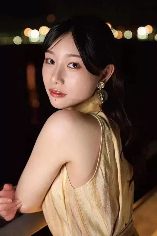 一起认识下三叶千春小姐姐