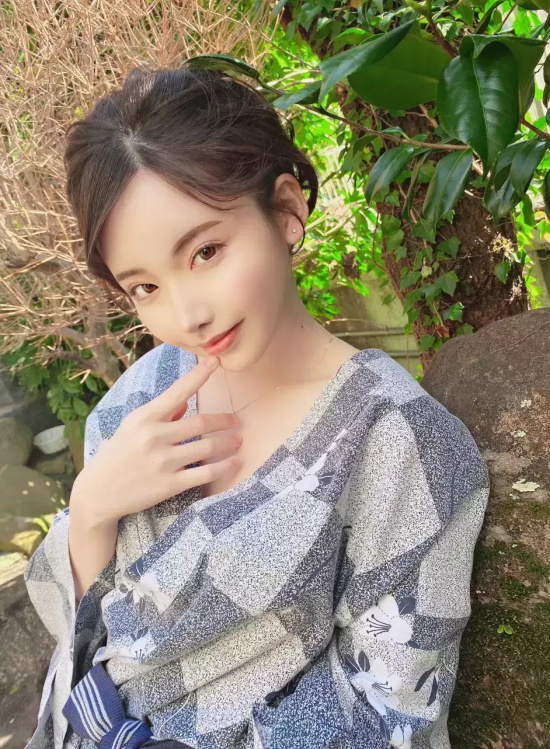 经历类似Angelababy的深田咏美写真分享，日推女王！