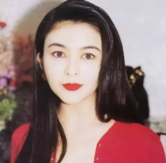 香港风华绝代佳人：关之琳惊艳写真