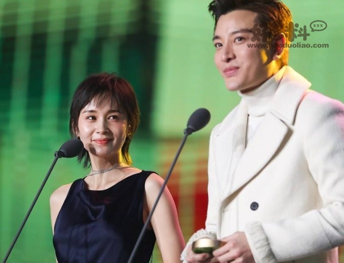 盘点明星与前任同台的尴尬画面 两人因同框再次传出绯闻