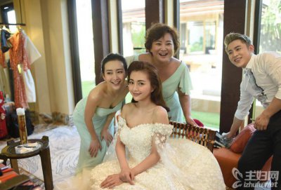 ​包贝尔大婚现场图片 三个人的浪漫婚礼