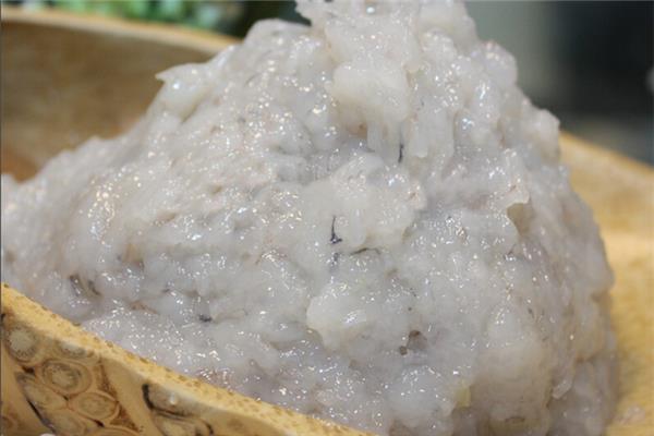 虾滑做出来怎么是红色的 虾滑做出来是什么颜色