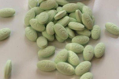 ​钙片可以空腹吃吗 钙片可以和牛奶同服吗