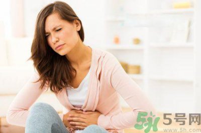 ​月经不舒服怎么办？帮助女友调理月经不适的好方法