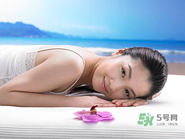 外油内干的皮肤怎么护理 先补水还是先控油