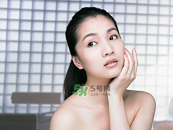 外油内干的皮肤怎么护理 先补水还是先控油