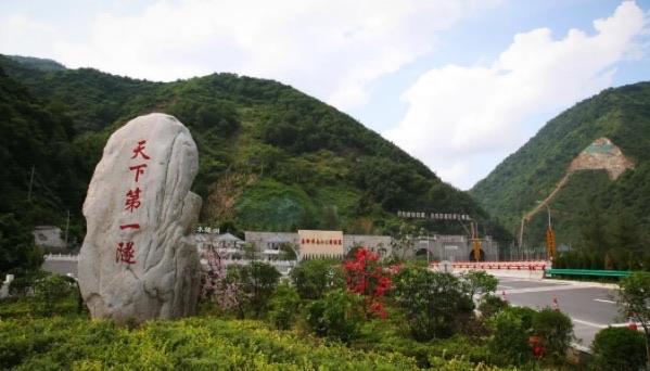 十大中国最长隧道叫什么（终南山公路隧道有多长）  2