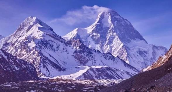 十大世界排名前十的雪山（贡嘎山被称为山中之王）  2
