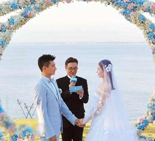 刘诗诗首晒儿子正面照为高考学子加油，小辛巴打扮绅士，软萌可爱