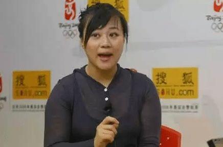 高秀敏女儿近照，闫学晶照顾她13年之久，人间自有真情在