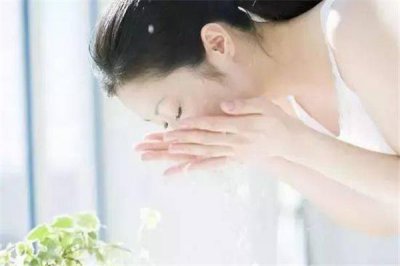 ​皮肤干燥会引起湿疹吗 皮肤干燥吃什么水果补水效果好