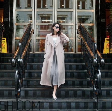 粉色衣服配什么颜色的裤子？粉色衣服搭配裤子图片