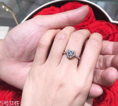 钻戒为什么叫鸽子蛋？鸽子蛋钻戒名称由来
