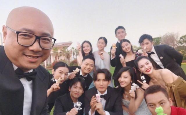 张子枫成剧组最热女演员，刚和吴磊上热搜，又被徐峥揪辫子