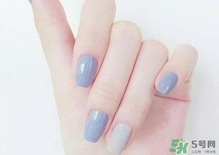 冬天涂什么颜色的指甲油好看？冬天适合什么颜色的指甲油？