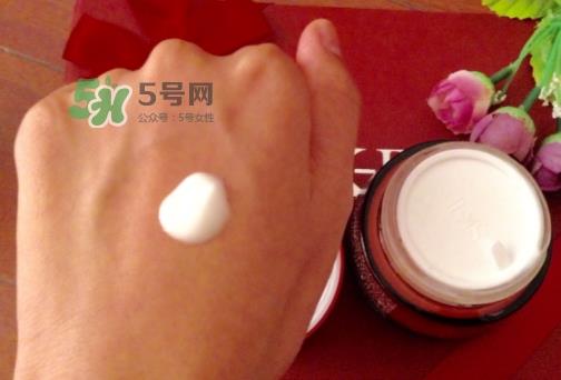 sk2大红瓶面霜适合夏天用吗？sk2大红瓶面霜适合季节