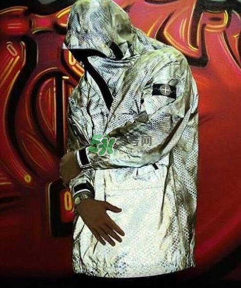 stone island是什么档次？stone island衣服贵吗？
