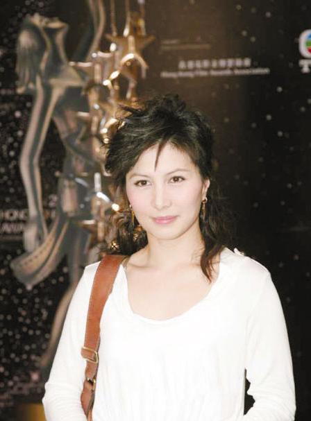 何超盈未婚先孕嫁哈佛学霸，扒扒赌王的千金们都嫁给了谁
