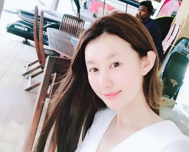 马蓉闺蜜团开撕王宝强女友，雷声大雨点小，被质疑是马蓉小号！