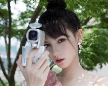 ​王思聪“最美前女友”，五官精致身材高挑，成功转型后资源大好