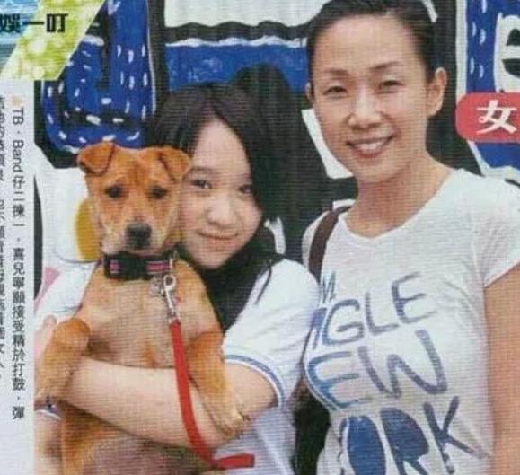 李宗盛和林忆莲的女儿，5岁敢掌掴女同学，如今20岁身材性感火辣