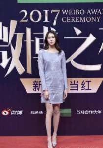 ​关晓彤到底做错了什么，经常被群嘲，谈个恋爱都被骂惨