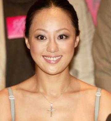 娱乐圈出轨的9大女星，图五败光老公上亿身价，图九得到老公原谅