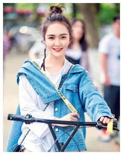 娱乐圈富二代当洗碗妹，曾是赵雷女友？
