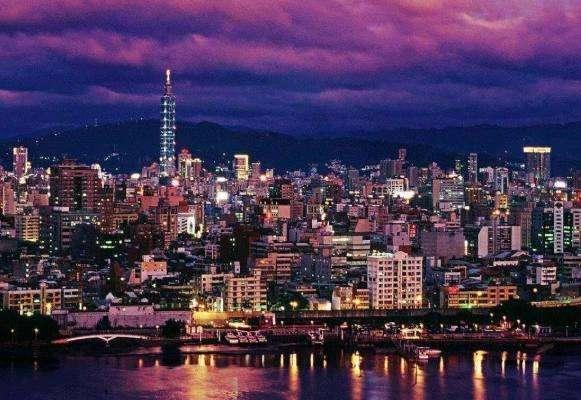 谁知道中国台湾省现在的经济水平和大陆哪个城市相当？