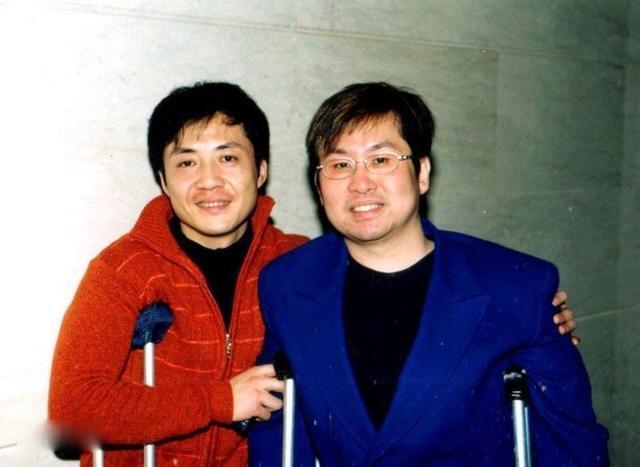 90年代凭一曲红遍中国，人气超四大天王，却因唱一首歌入狱7年
