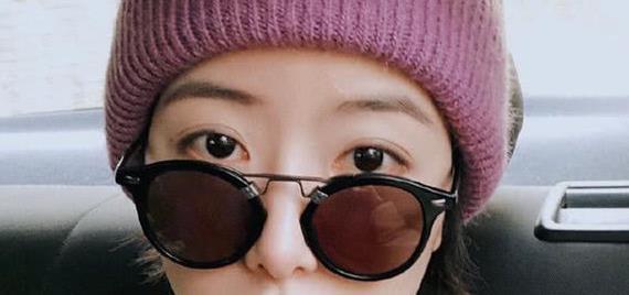 李亚鹏32岁女友正面照曝光，长相清秀打扮干练