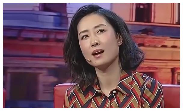 44岁刘敏涛曾为富豪老公隐退，12岁女儿美得很高级，网友：快出道