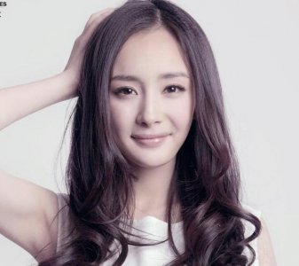 ​有种好看叫杨幂小时候,亲爸晒其“超萌童年照”整型疑云不攻自破