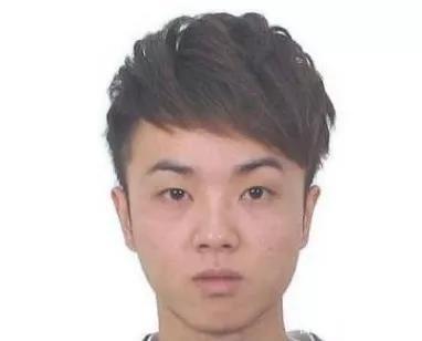 男明星的证件照：鹿晗的清秀，TFboys像初恋，华晨宇的区别太大