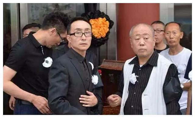 著名相声演员唐杰忠去世，子女因为财产问题闹上法庭，众人反感