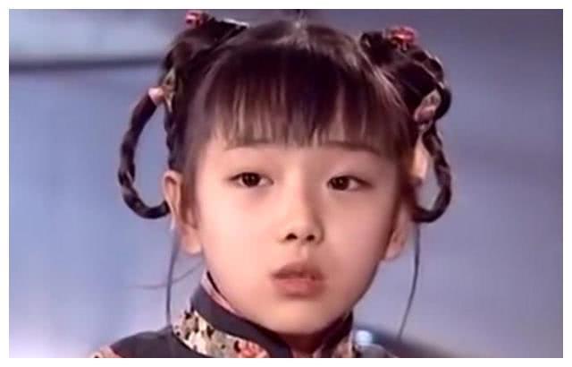 她是《还珠格格》里的小鸽子，为学业退圈，今31岁却被曝出家