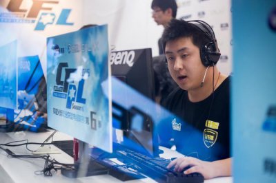 ​CF：游戏中职业狙击玩家，谁是你心中的狙神？玩家：三大金刚！