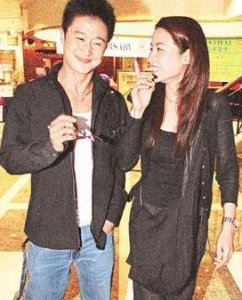 ​吴京曾因为穷被女友抛弃，如今娶了支持他的谢楠，成了百亿影帝