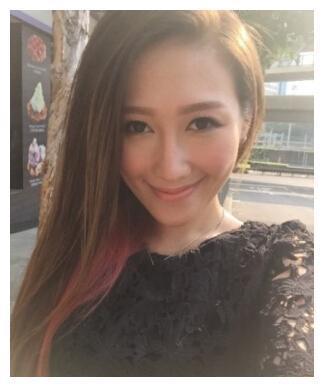 谢霆锋翻版妹妹伍淑怡，“露点裸照”被人兜售，割脉以死控诉