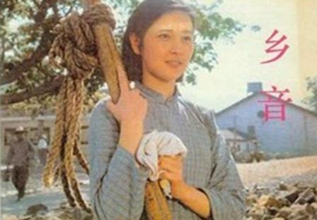 她是著名女演员，也是李小璐亲妈，中俄混血大美人，身价也上亿