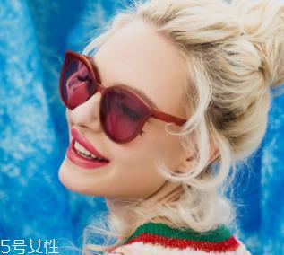 圆脸适合戴什么样的墨镜？脸太圆别戴正圆形墨镜